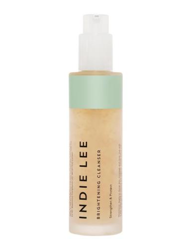 INDIE LEE – Brightening Cleanser